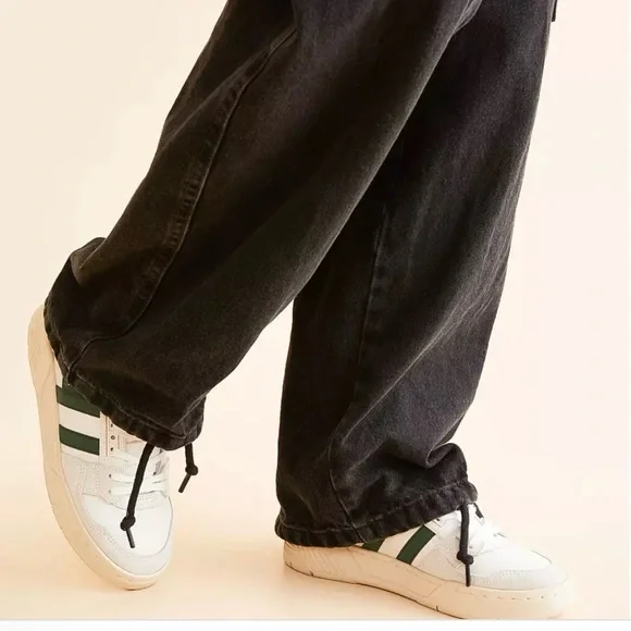 Levi's 94 Baggy Cargo Jeans - Picture 7 of 16